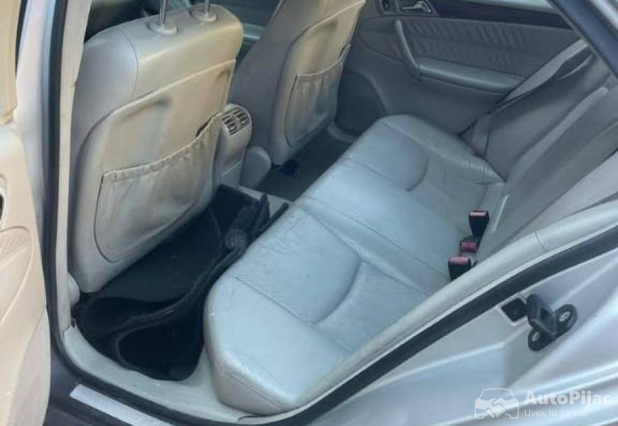 na_prodaju_mercedes_c200_istekla_registracija_7_polovni_automobili_autopijac.rs