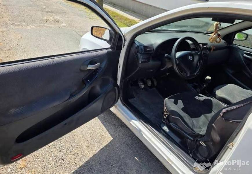 fiat_stilo_16_11_polovni_automobili_autopijac.rs