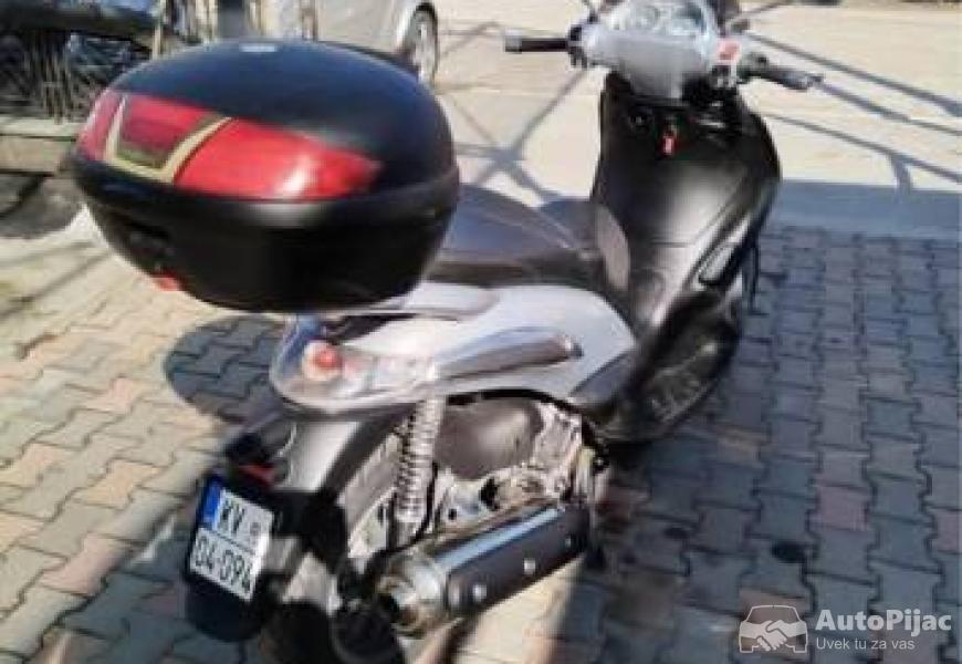 piaggio_beverly_500cc_6_polovni_automobili_autopijac.rs