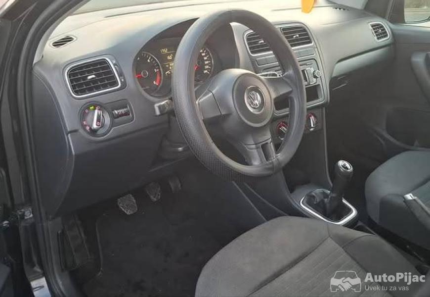 volkswagenpolo12tdi58kw75ks201112_god_5150emoze_za_8_polovni_automobili_autopijac.rs