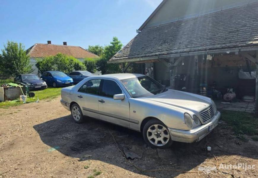 mecka_e220_ok_stanje_98g_utegnut_u_voznji_moze_pre_6_polovni_automobili_autopijac.rs