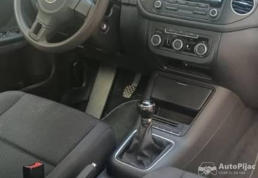 vw_golf_plus_2011_7_polovni_automobili_autopijac.rs