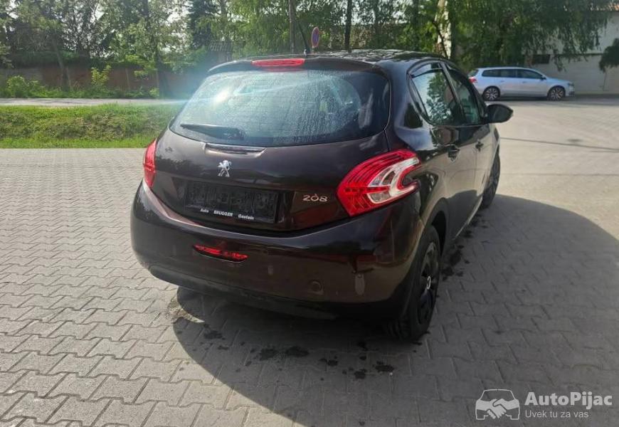 pezo_208_14_benzin_11_polovni_automobili_autopijac.rs