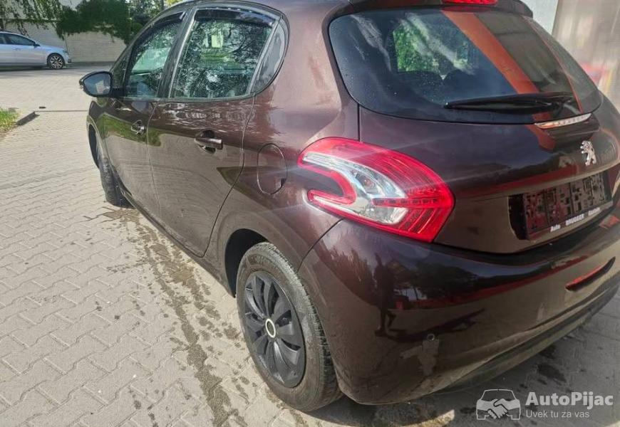 pezo_208_14_benzin_9_polovni_automobili_autopijac.rs