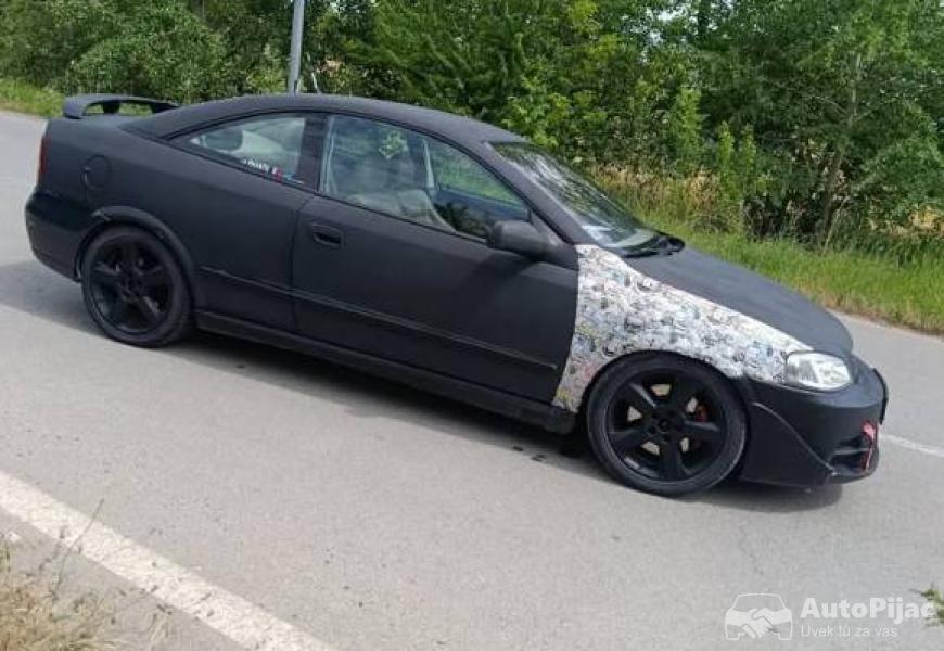 opel_astra_g_bertone_20turbo_6_polovni_automobili_autopijac.rs