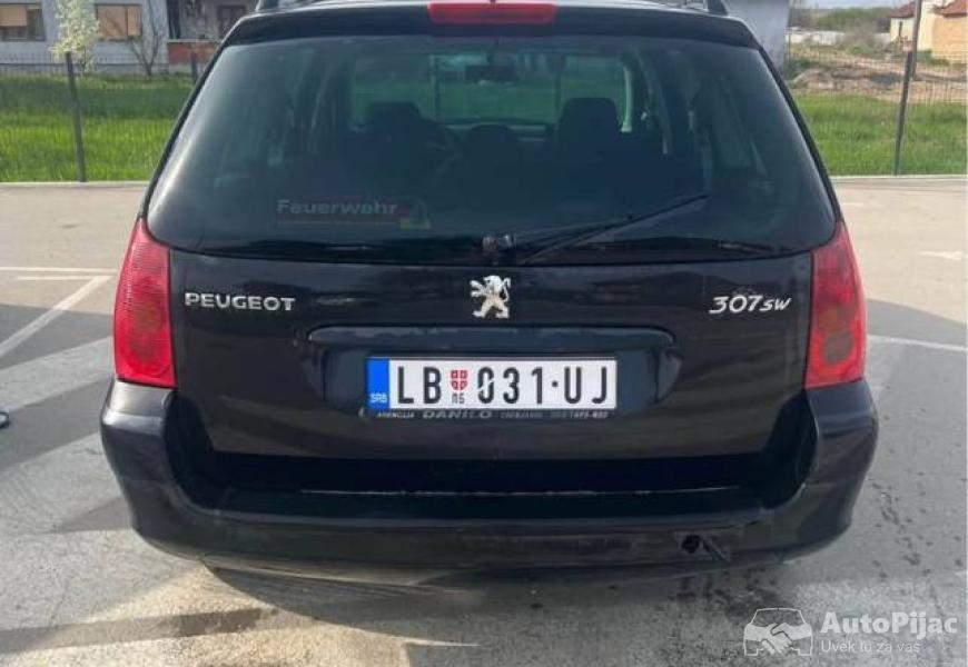 pezo_307_16_benzin_4_polovni_automobili_autopijac.rs