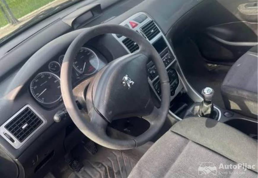 pezo_307_16_benzin_5_polovni_automobili_autopijac.rs