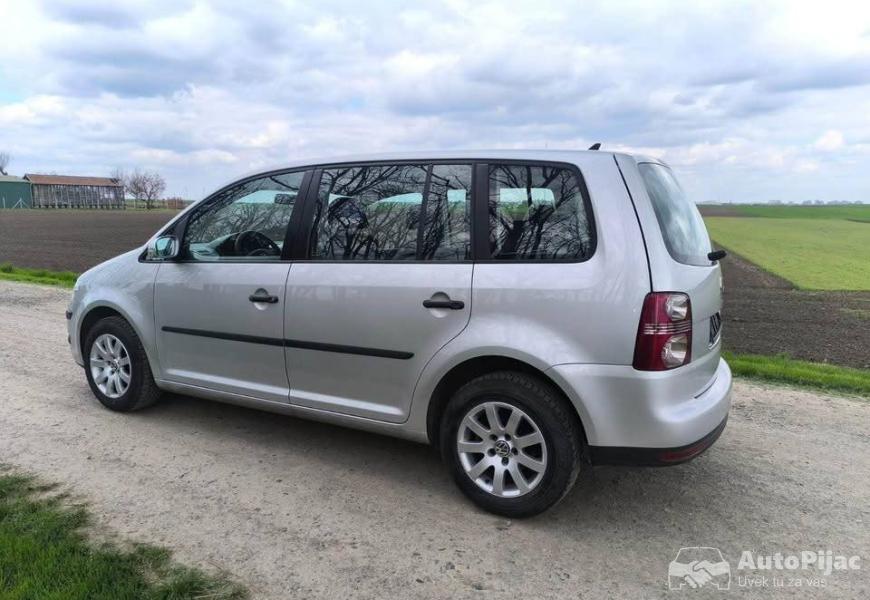 vw_touran_19_tdi_7_polovni_automobili_autopijac.rs