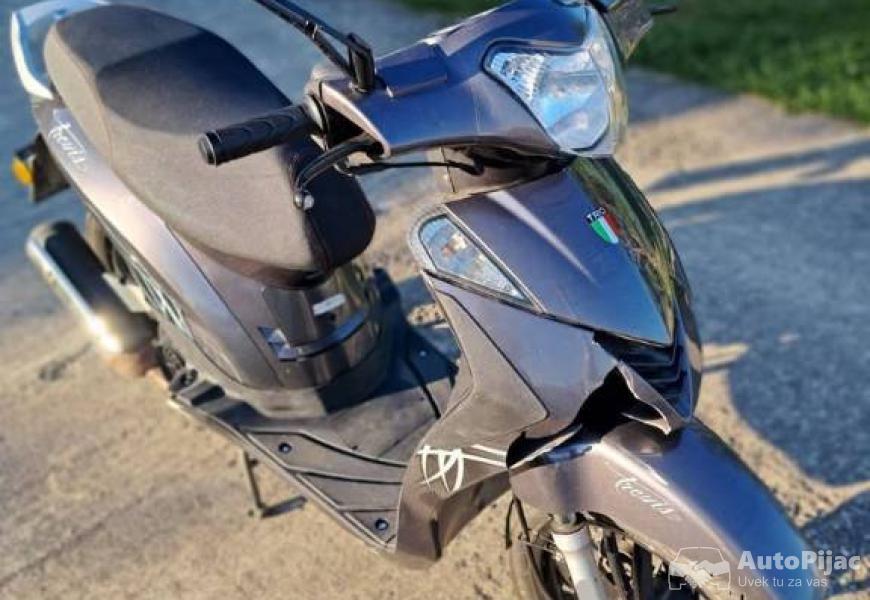 trio_trevis_125cc_5_polovni_automobili_autopijac.rs