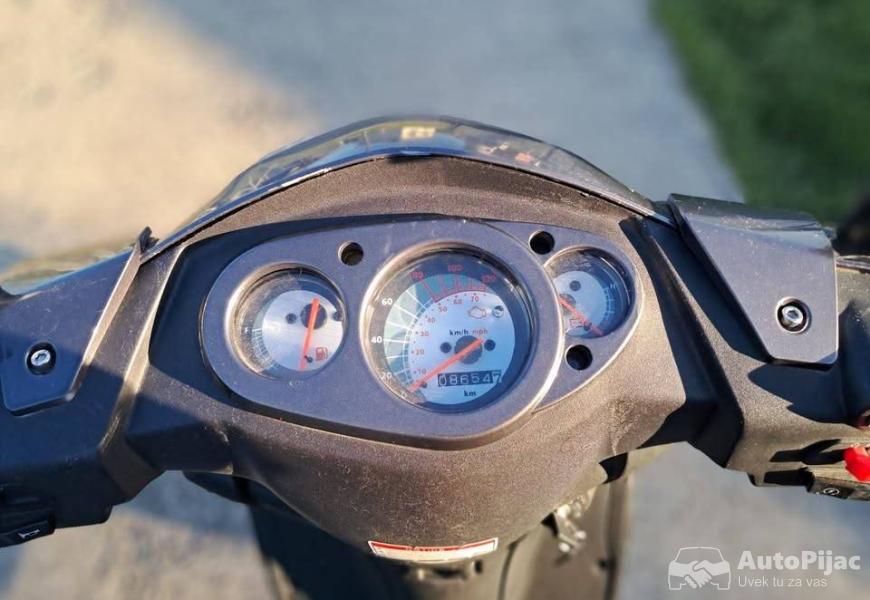 trio_trevis_125cc_6_polovni_automobili_autopijac.rs