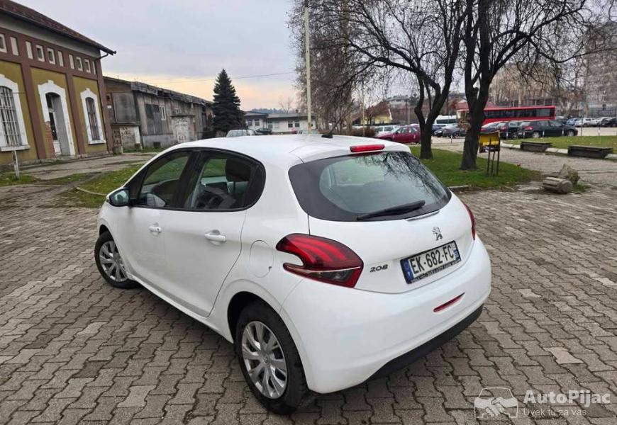 pezo_208_8_polovni_automobili_autopijac.rs