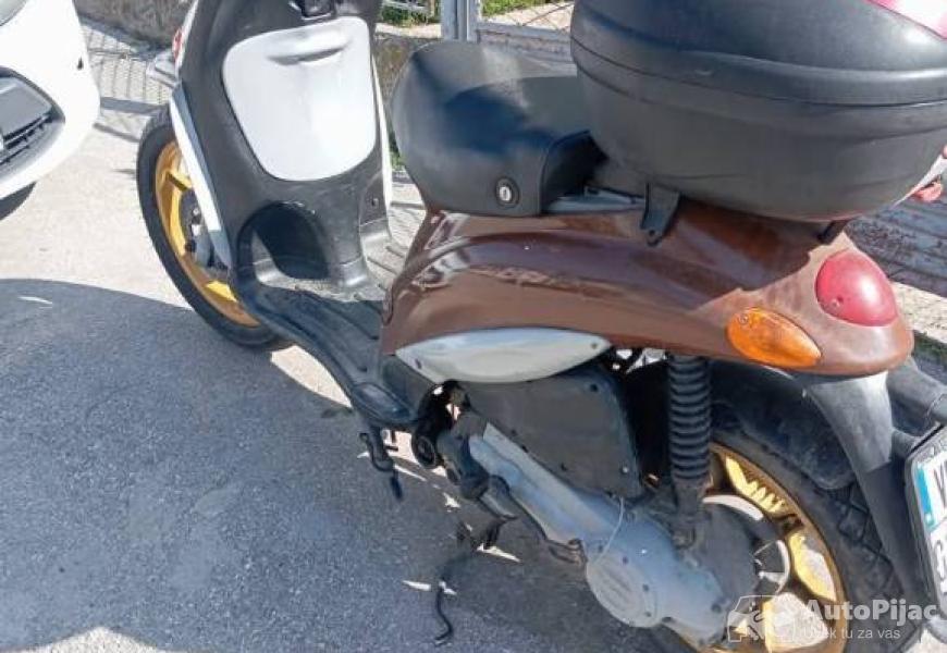 piaggio_liberty_125_2_polovni_automobili_autopijac.rs
