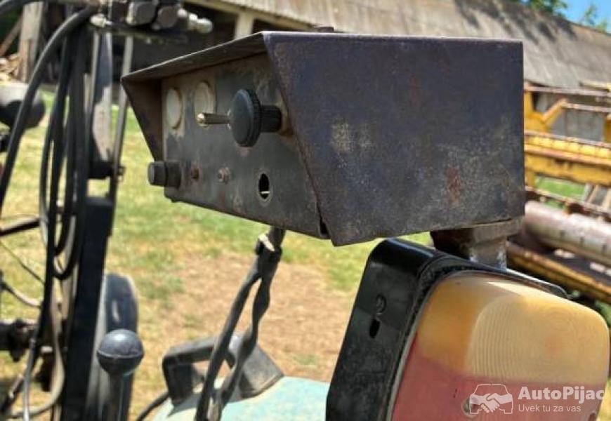 na_prodaju_rolo_presa_moze_i_neka_zamena_sve_infor_4_polovni_automobili_autopijac.rs