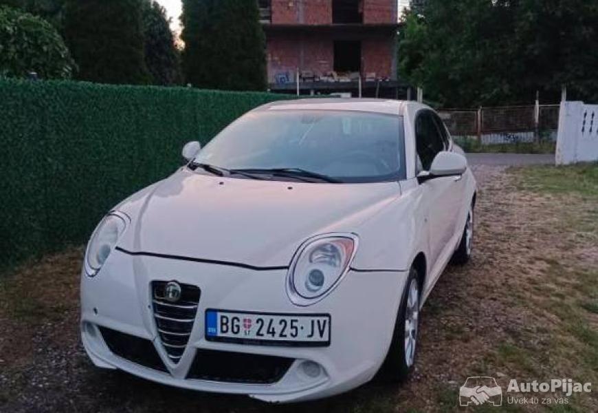 14_benzinplin_2010god_3_polovni_automobili_autopijac.rs