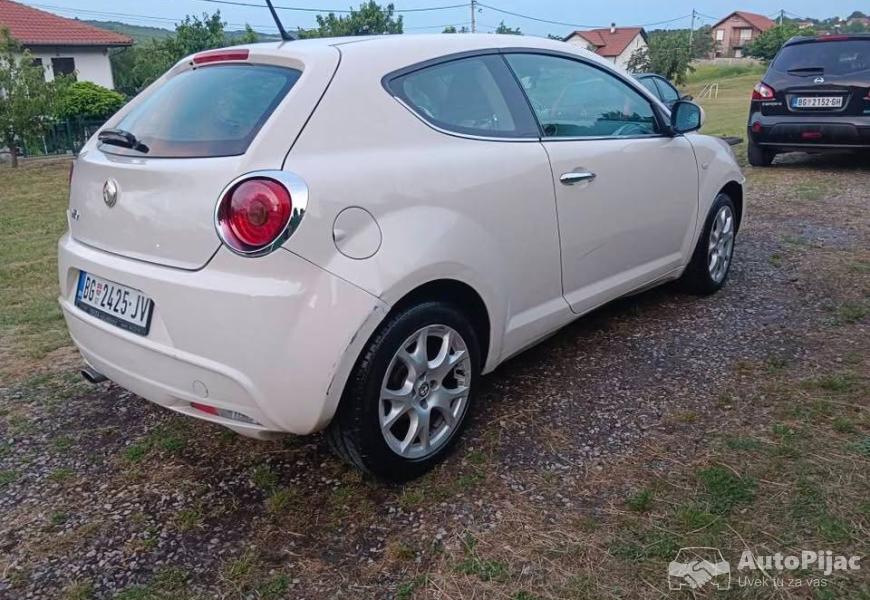 14_benzinplin_2010god_9_polovni_automobili_autopijac.rs