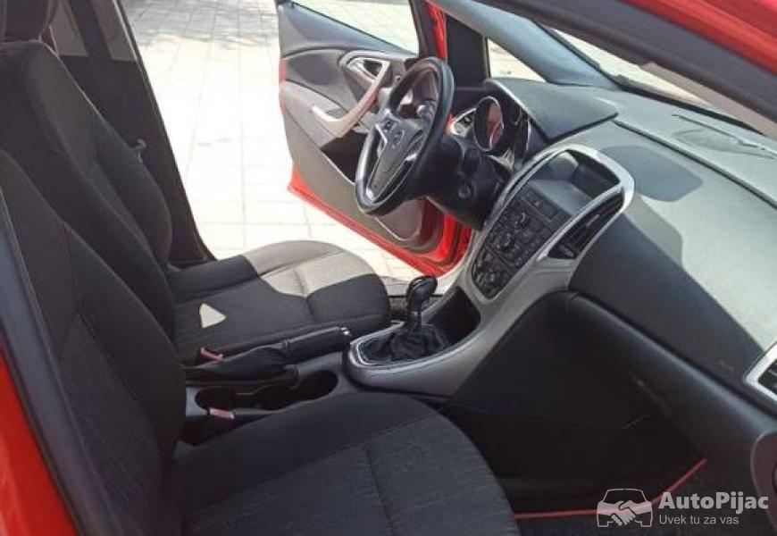 opel_astra_j_17_cdti_karavan_2011_god_13_polovni_automobili_autopijac.rs