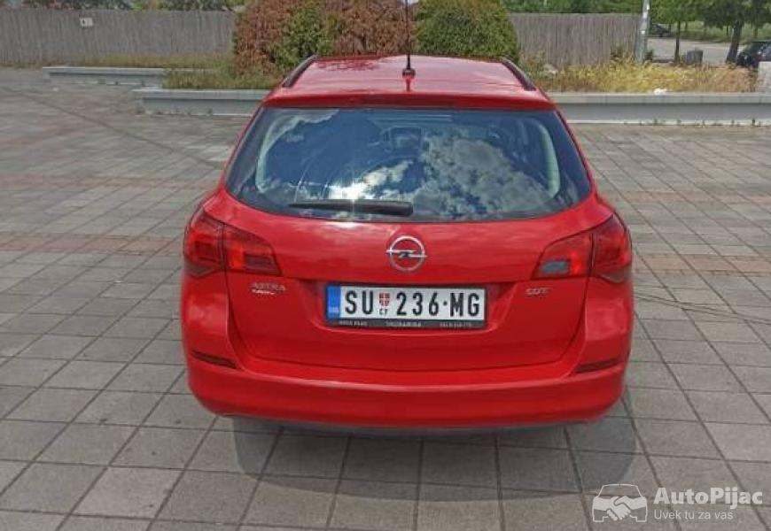 opel_astra_j_17_cdti_karavan_2011_god_7_polovni_automobili_autopijac.rs