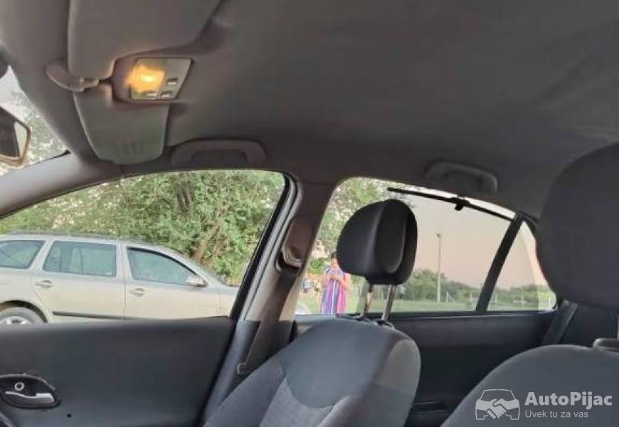 laguna_19_dci_9_polovni_automobili_autopijac.rs