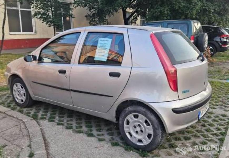 fiat_punto_12_8_ventila_2002_godbez_ulaganja_reg_d_4_polovni_automobili_autopijac.rs