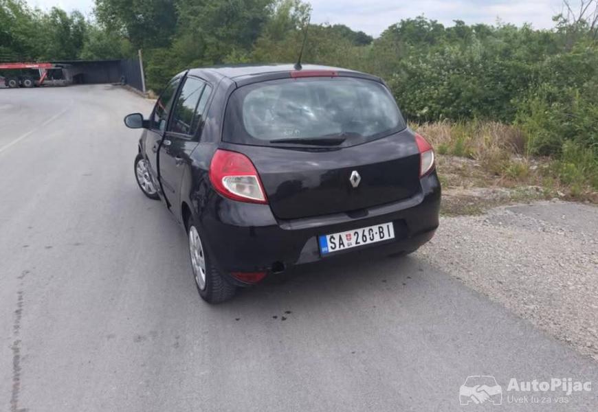 renault_clio_12_16v_2009god_registrovan_do_0527_6_polovni_automobili_autopijac.rs