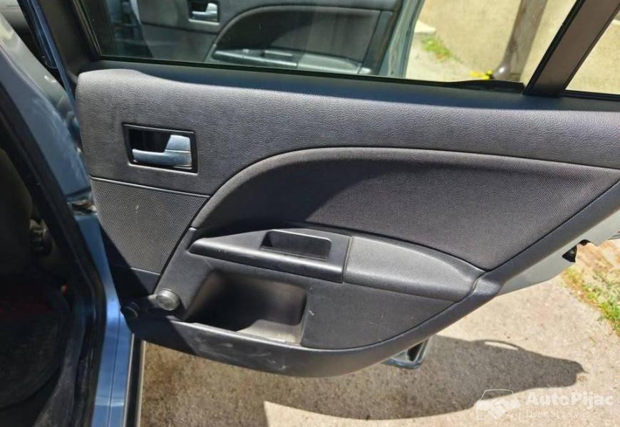 ford_mondeo_20_tdci_2004g_9_polovni_automobili_autopijac.rs
