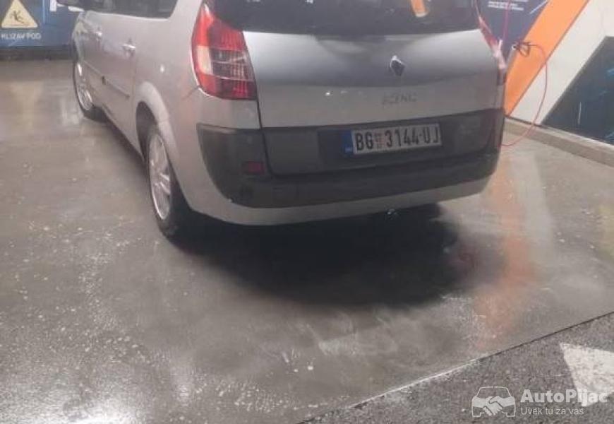 renault_senik_2006_god_19_dci_8_polovni_automobili_autopijac.rs
