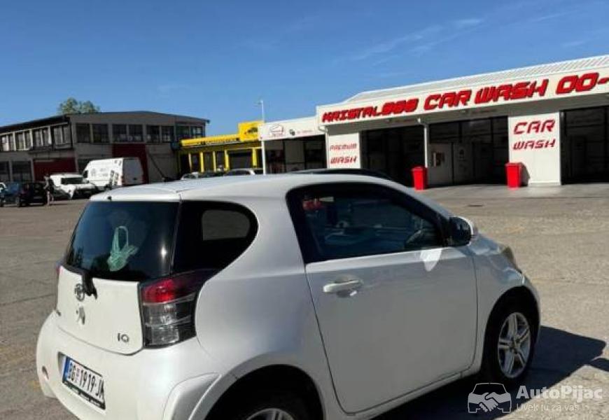 toyotaiq200810automatik3999_4_polovni_automobili_autopijac.rs