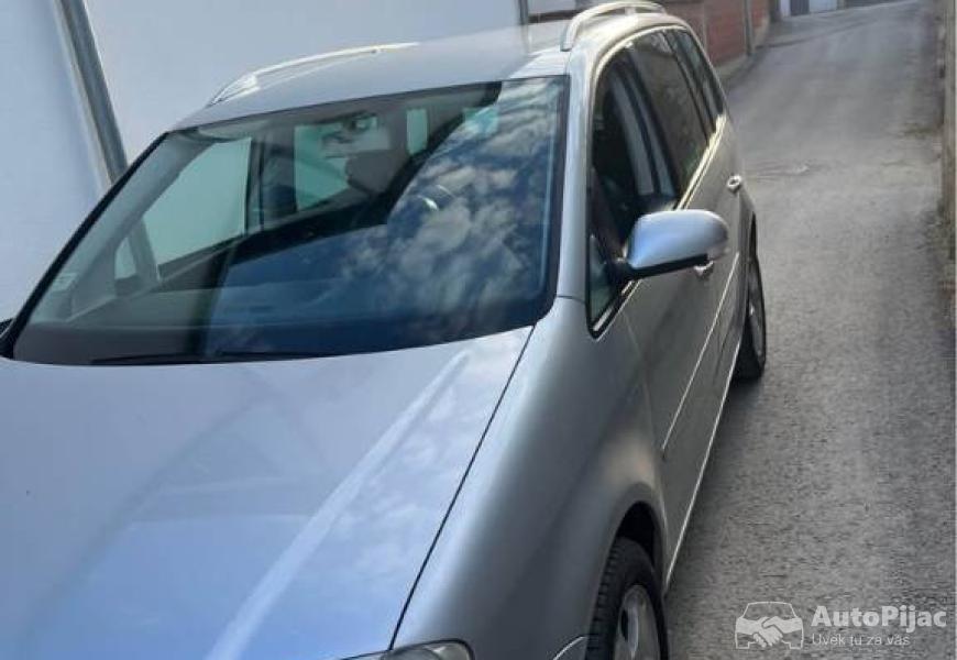 touran_19_77_kw_2004_automatic_dsg_5_polovni_automobili_autopijac.rs