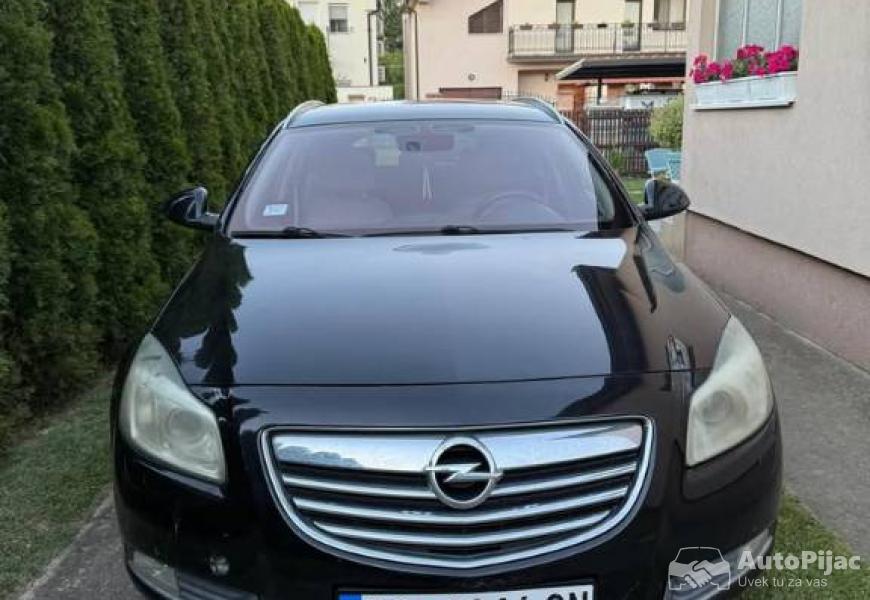 opet_insignia_20_160ks_2_polovni_automobili_autopijac.rs