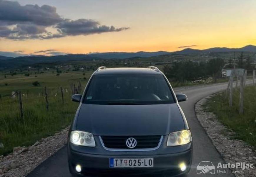 touran_2003_20tdi_6_polovni_automobili_autopijac.rs