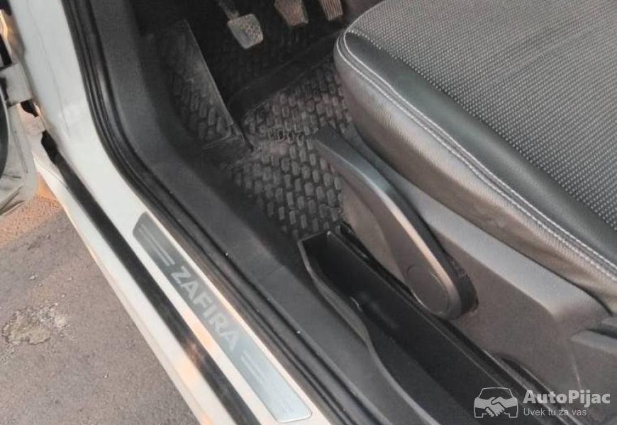 zafira_2009god_benzin_metan_7sed_zamena_11_polovni_automobili_autopijac.rs