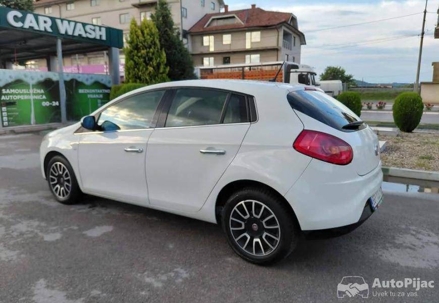 2011_fiat_bravo_5_polovni_automobili_autopijac.rs