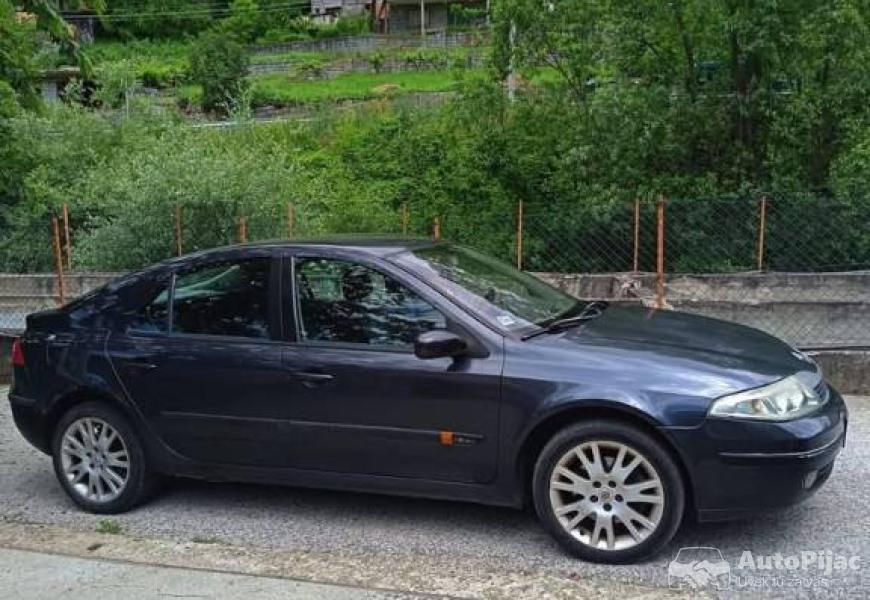 2001_renault_laguna_7_polovni_automobili_autopijac.rs