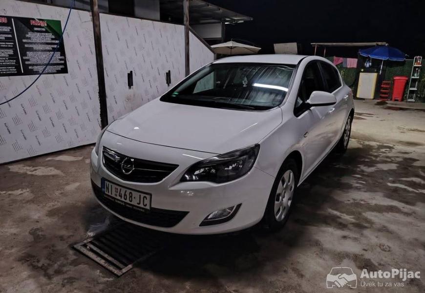 prodajem_opel_astru_j_2012_godiste_17cdti_registro_3_polovni_automobili_autopijac.rs