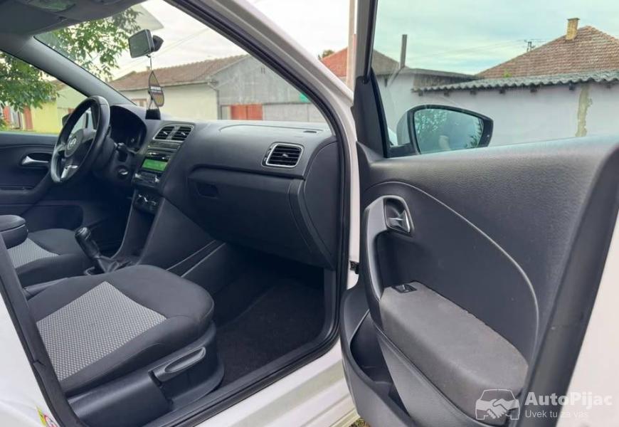 2012_volkswagen_polo_12_tdi_55_kw_dugo_registrovan_12_polovni_automobili_autopijac.rs