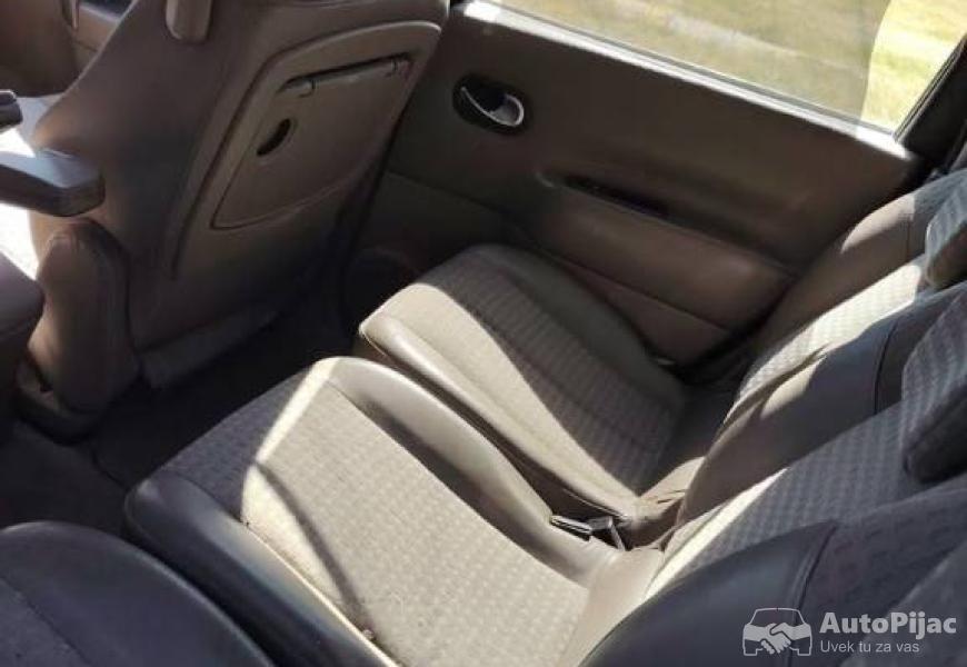 prodajem_reno_senik_2004_godiste_19dci_registrovan_4_polovni_automobili_autopijac.rs