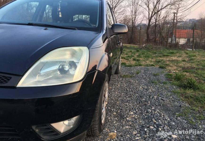 ford_fiesta_14tdci_2_polovni_automobili_autopijac.rs