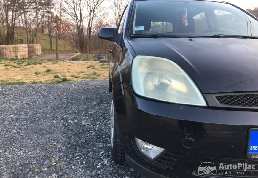 ford_fiesta_14tdci_3_polovni_automobili_autopijac.rs