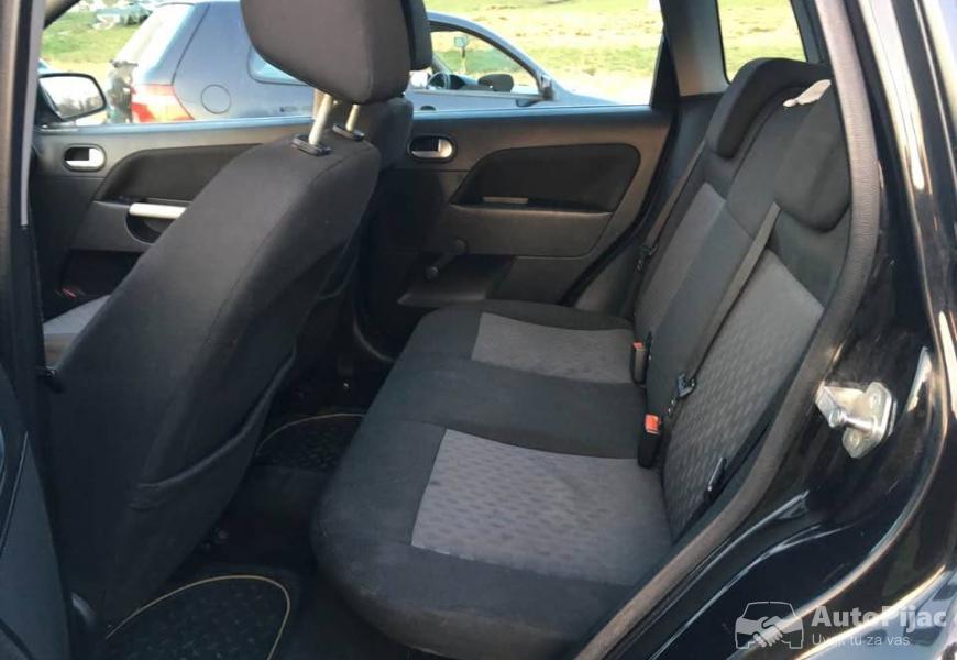 ford_fiesta_14tdci_6_polovni_automobili_autopijac.rs