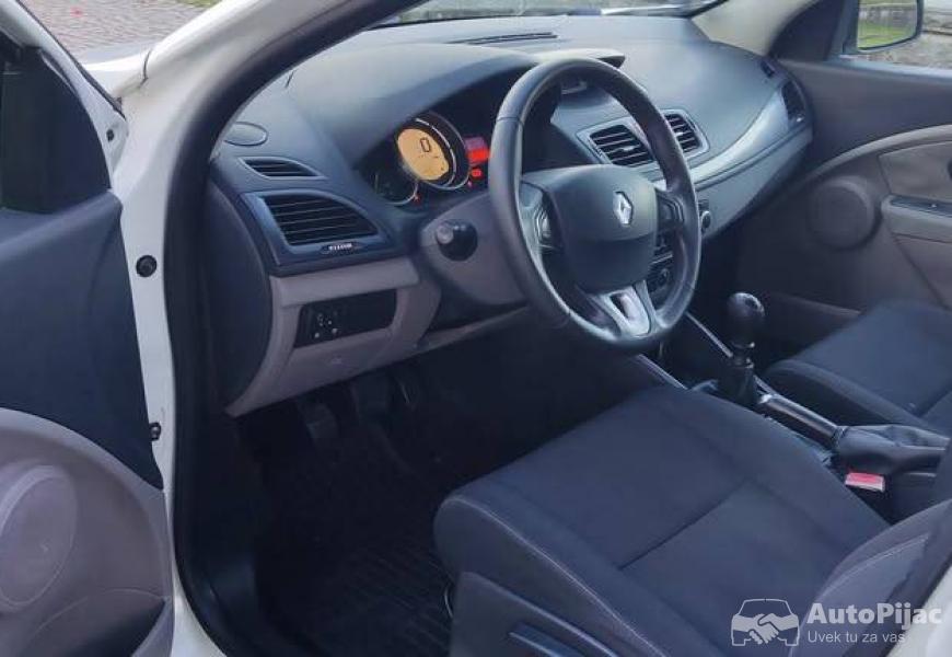 2010_renault_mgane_9_polovni_automobili_autopijac.rs