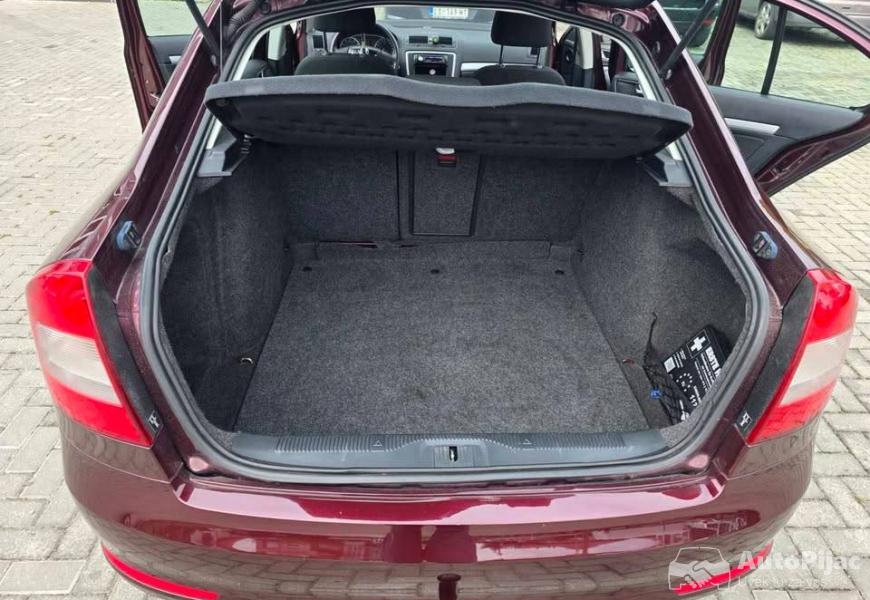 skodaoktavia_14_benzin_11_polovni_automobili_autopijac.rs
