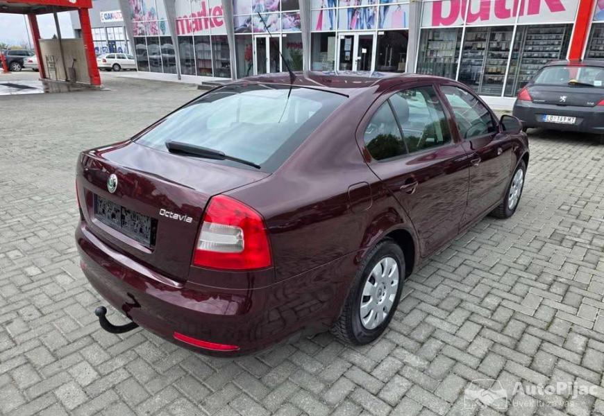 skodaoktavia_14_benzin_5_polovni_automobili_autopijac.rs