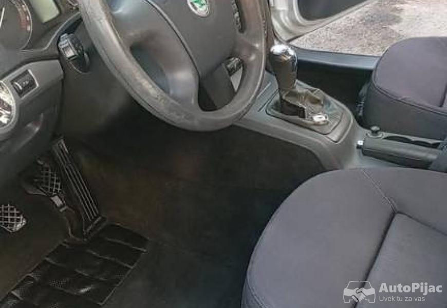 skoda_octavia_16_benzin_8v_75kw_5_polovni_automobili_autopijac.rs