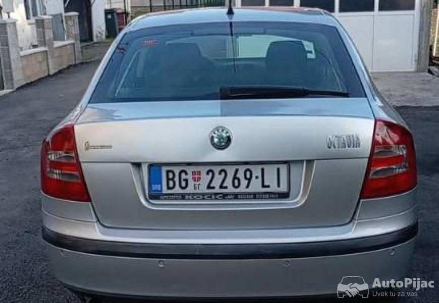 skoda_octavia_16_benzin_8v_75kw_8_polovni_automobili_autopijac.rs