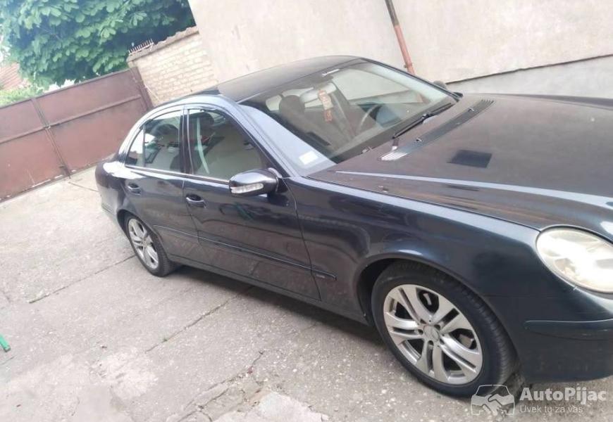 mercedes_e_klasa_2002god_22_dizel_reg_do_12_meseca_10_polovni_automobili_autopijac.rs