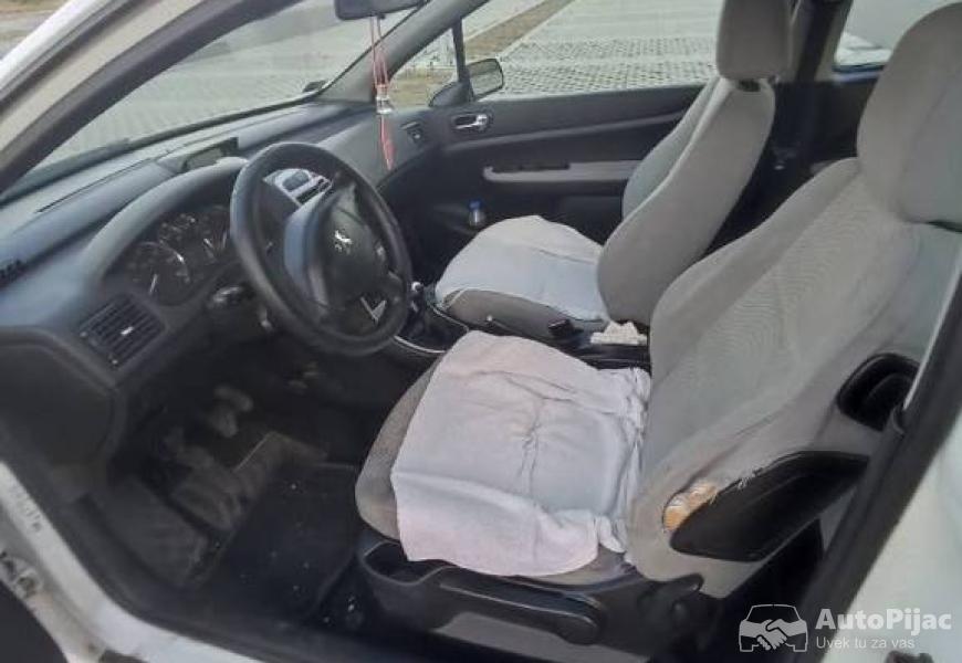 peugeot_307_16_hdi_2006_god_11_polovni_automobili_autopijac.rs