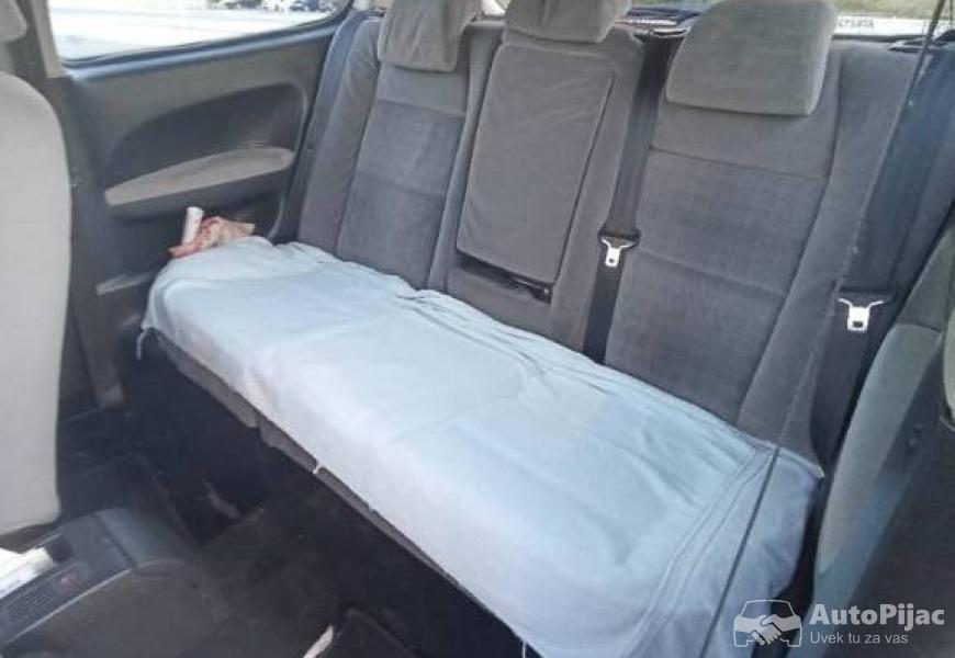 peugeot_307_16_hdi_2006_god_12_polovni_automobili_autopijac.rs