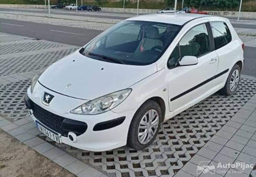peugeot_307_16_hdi_2006_god_1_polovni_automobili_autopijac.rs