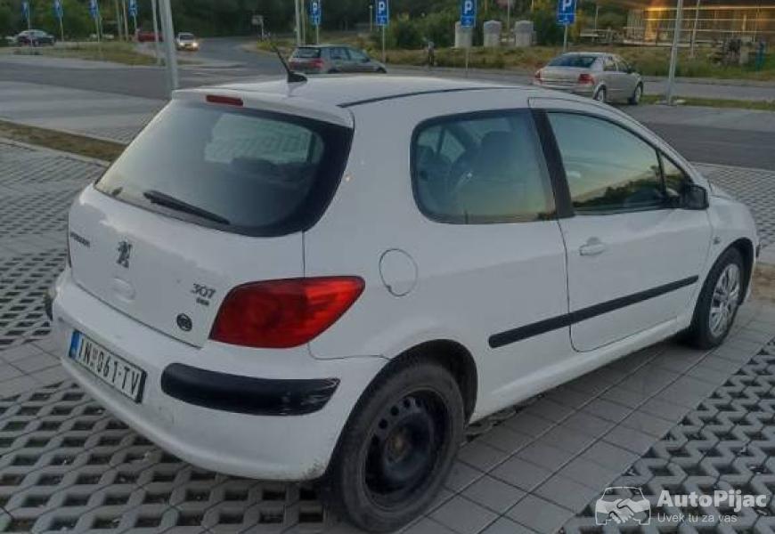 peugeot_307_16_hdi_2006_god_6_polovni_automobili_autopijac.rs