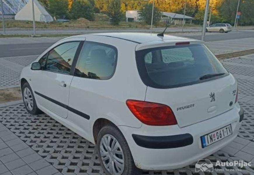 peugeot_307_16_hdi_2006_god_7_polovni_automobili_autopijac.rs